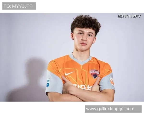 墨西哥天才足球球星崭露头角未来可期引发全球瞩目