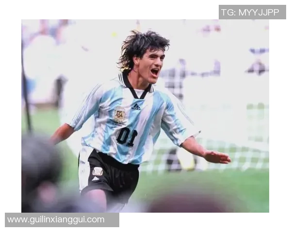 当下世界足坛最火球星是谁他背后的传奇故事与成就