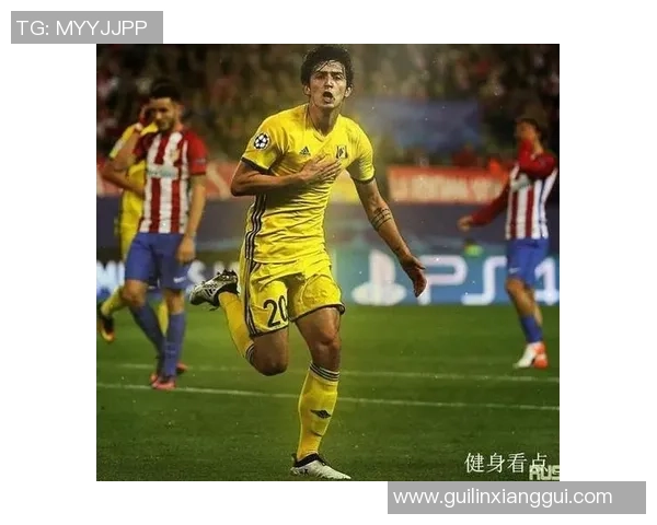 拥有十块腹肌的足球球星有哪些揭秘他们的训练秘笈和健身之道