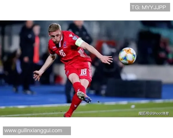 斯洛伐克足球头号球星闪耀欧洲赛场 助力国家队冲击国际大赛荣耀