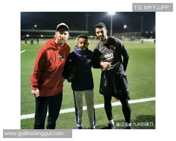 球迷互动挑战猜猜这是哪位世界著名足球球星