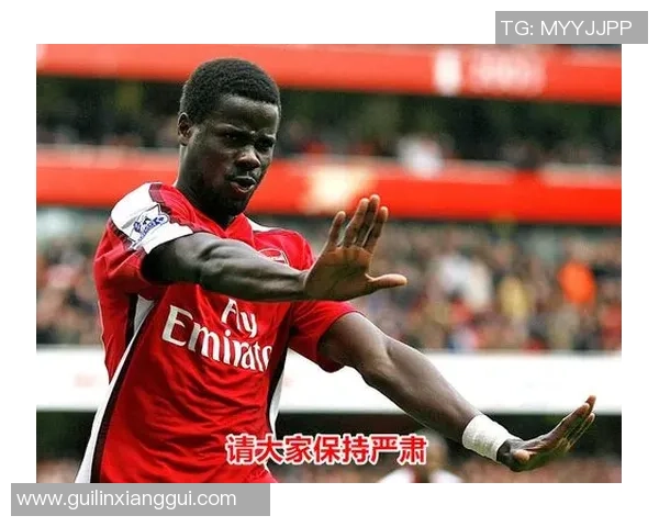 足球明星逗比时刻：揭秘球场上的搞笑瞬间